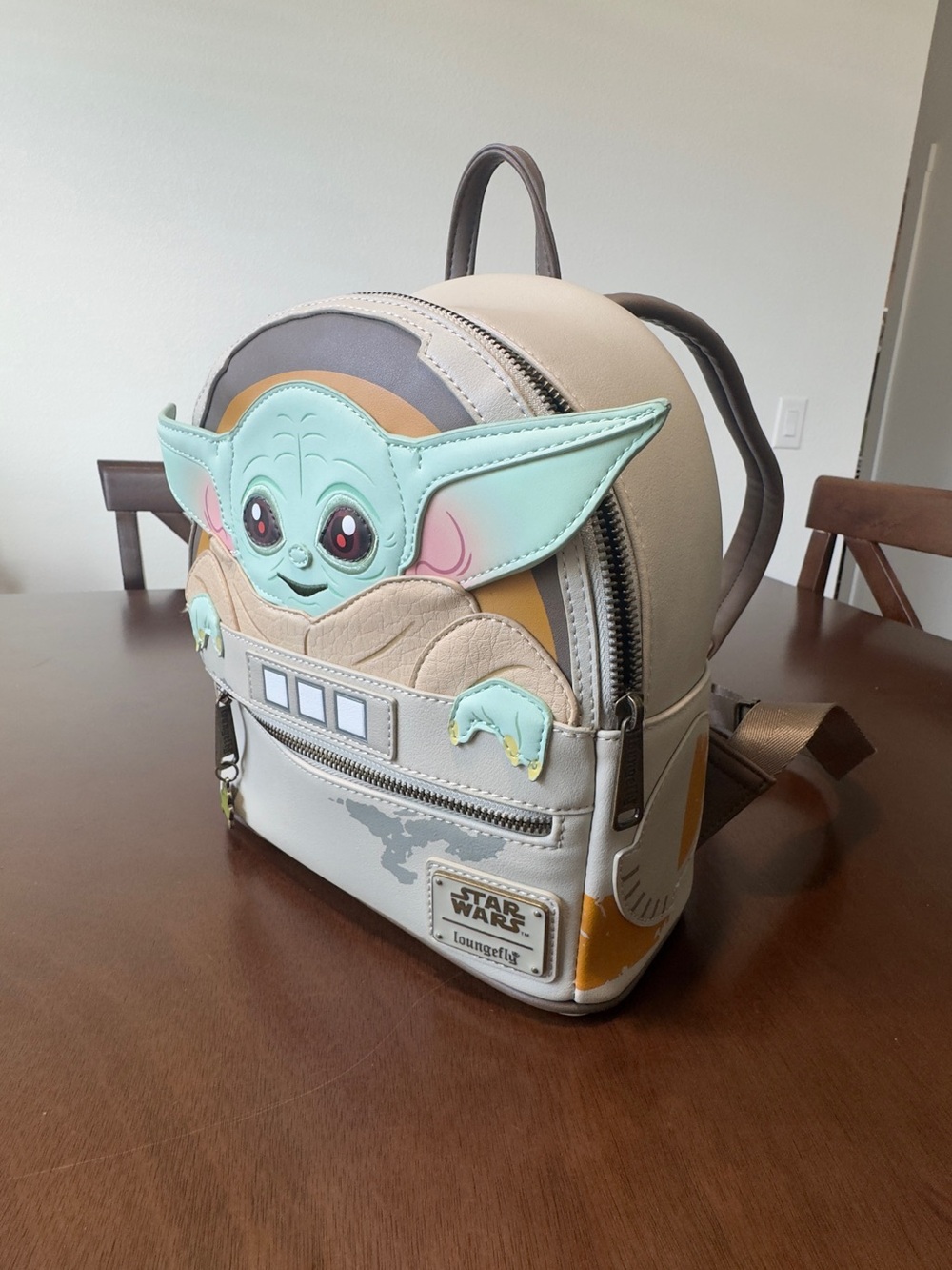 Loungefly Baby Yoda Patterned Interior Bag - Mint Green & Cream - Picture 2 of 4